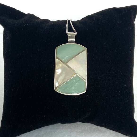 Sterling Silver 925 Dyed Mother Of Pearl MOP Geometric Inlay Pendant Necklace - Picture 6 of 16